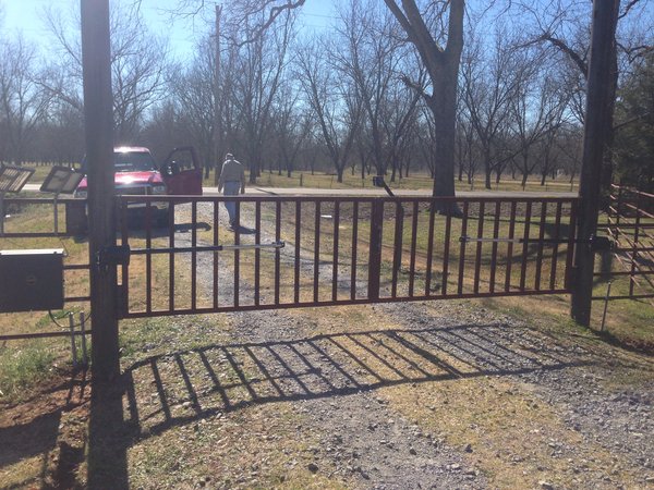 Light-Use Actuator-style Double Swing Gate -- $8,000